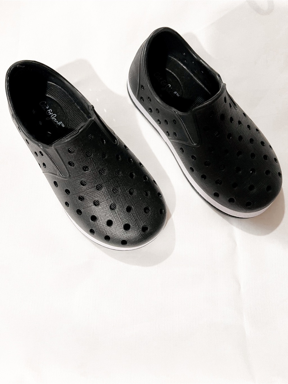 Cat & Jack Toddler Boys' Jese Water Shoes Black Size 7
